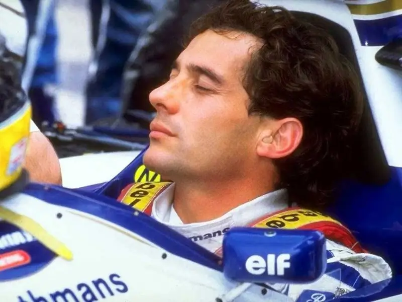 Senna antes do acidente fatal em imola 